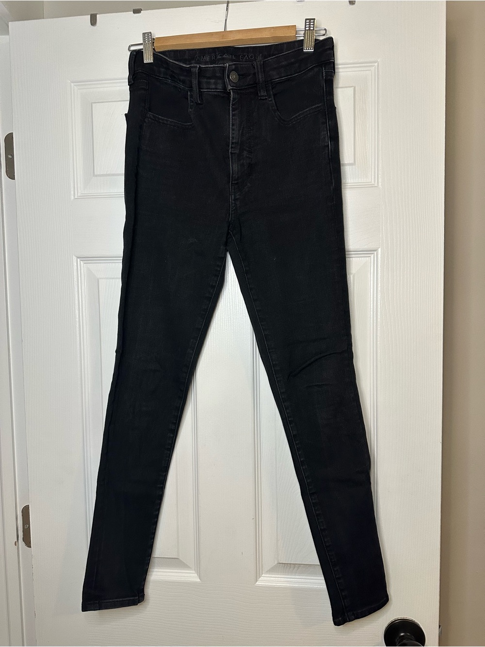 American Eagle High-Rise Black Skinny Jeans